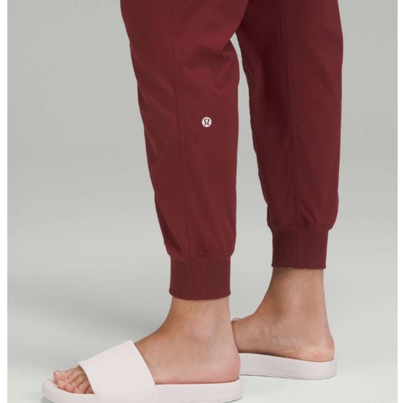 Lululemon Dance Studio Mid-Rise Jogger *Full Length - Picture 4 of 12